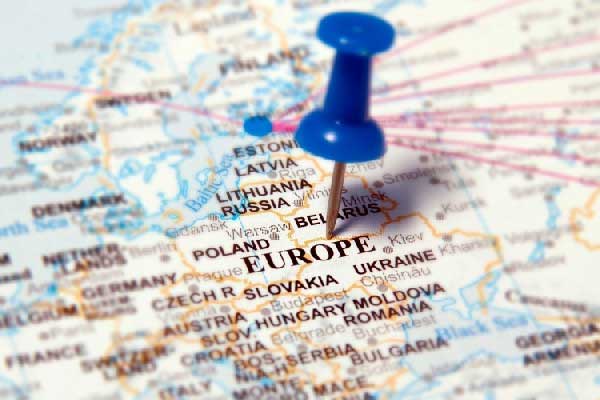 台积电周三尾盘下跌2.5%