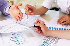 台积电周三尾盘下跌2.5%